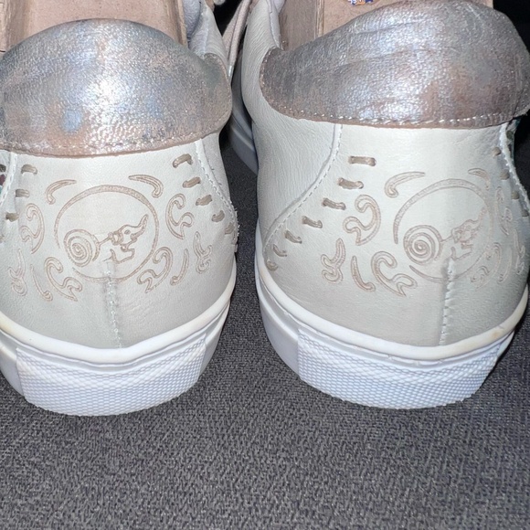 Karma of Charme Sundance Naïf Hand Painted Leather Sneakers - Sz 38 (8.0-8.5) - Picture 13 of 16